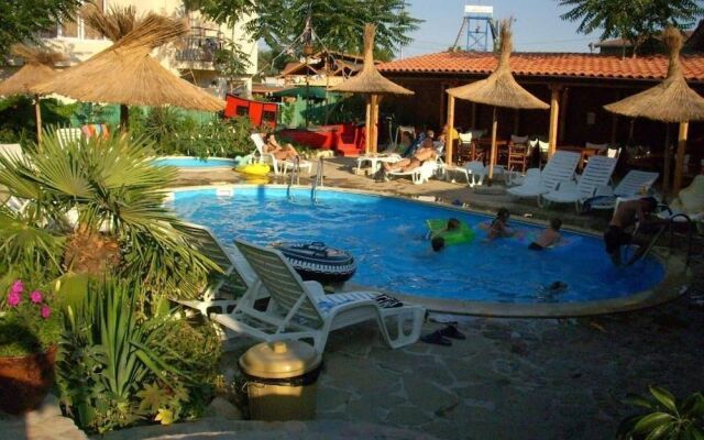 Family hotel Tropicana