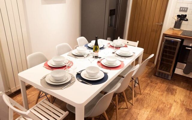 Photographer's Base - Georgian New Town Sleeps 7