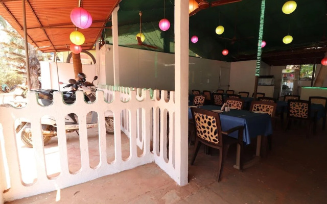 OYO 85106 Hotel Elvin,s Place