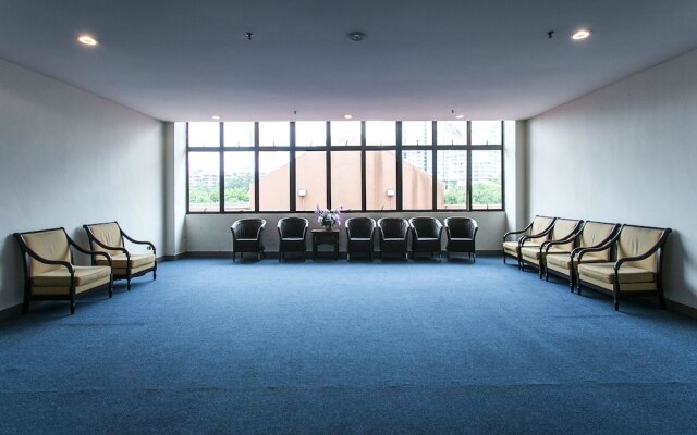 OYO Premium Sultan Ismail LRT