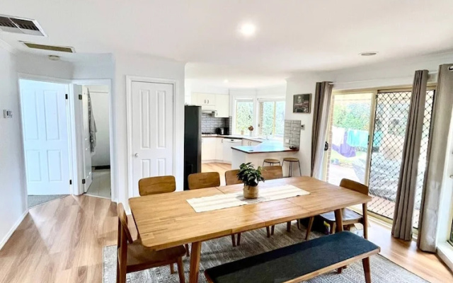Saltwood Mornington - A Conscious Coastal Retreat – Guest Rooms – Melbourne
