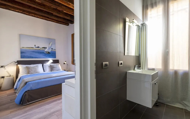 Arsenale Canal View Apartments