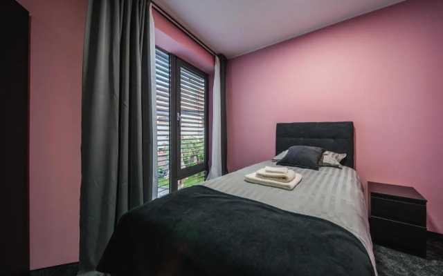 Rustica Rooms