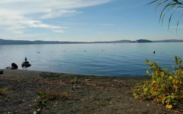 Stunning 1-bed House in Castel Cellesi, Italy