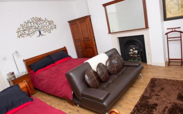 Parade School Guest House