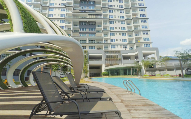 No.5 The Mint @ Puchong center near IOI Mall – Pool – Puchong