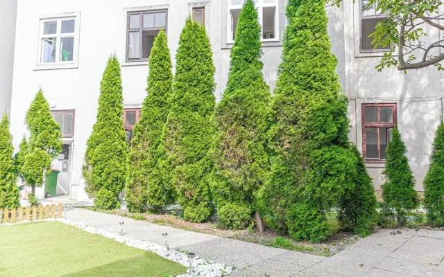 Modern Cozy Studio With City Access