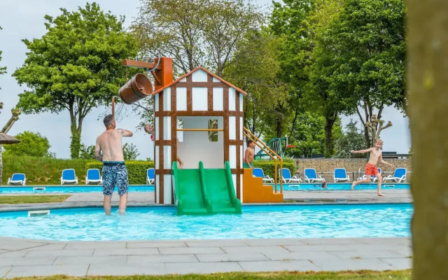 Atmospheric Chalet With Dishwasher