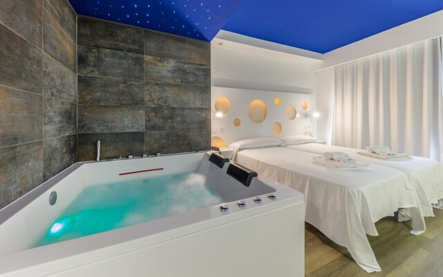 Welikehotel Triton Beach