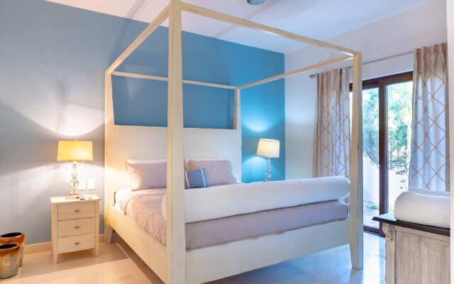 Uxmal 5 Bedroom Villa by RedAwning