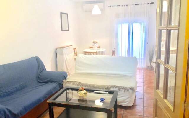 House With One Bedroom In Coslada, With Wonderful City View, Terrace And Wifi