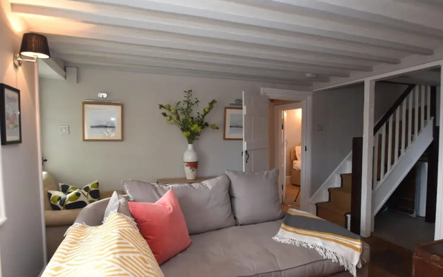 Rose Mullion Cottage