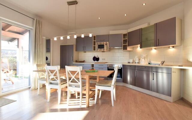 Cozy Holiday Home in Zierow near Baltic Sea Beach