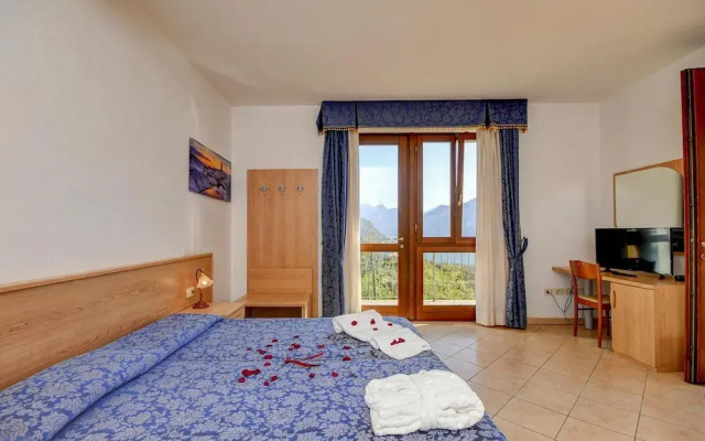 Apartment in Limone With Balcony or Terrace