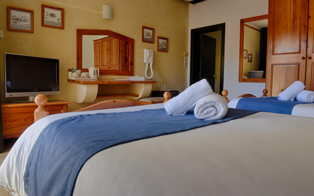 Cornucopia Hotel