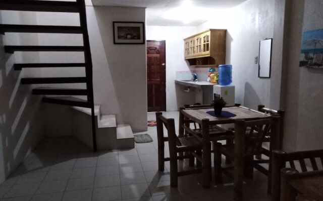 Deden's Pizzeria and Guesthouse - Moalboal Panagsama