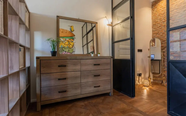 Graffiti Apartment by Wonderful Italy