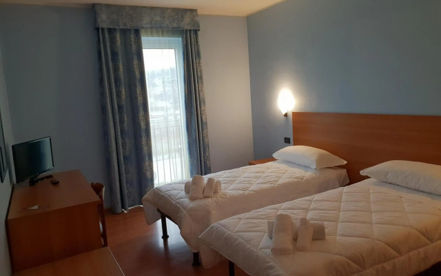 RistHotel Airport