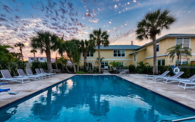 Escape Coastal Resort on Casey Key