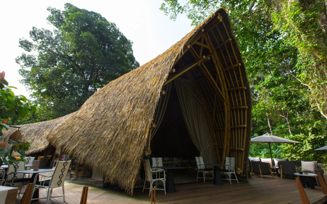 Sundy Praia Lodge
