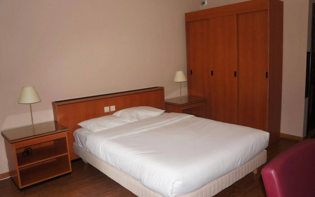 Escale Hotel