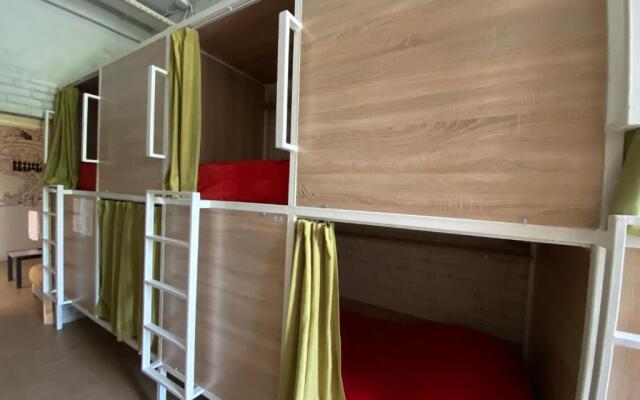 Bird House Hostel