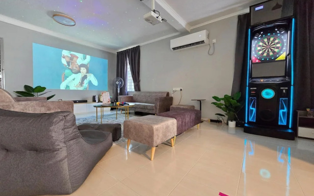 Comfy Tok Sira Home Kuantan 5 BR