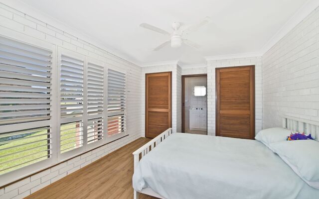 Pacifica - All About The View