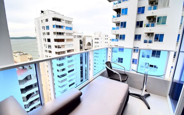 Apartamento Con Balcón - Piso 13