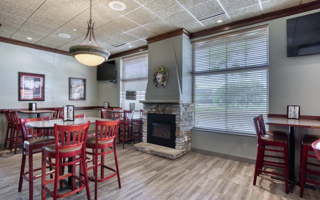 Holiday Inn Hotel & Suites Madison West - Middleton by IHG