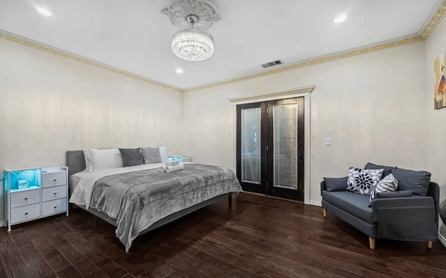 SJ Downtown 5 BR Stunning House