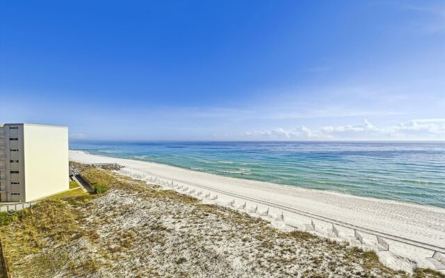 Inlet Reef 502 2 Bedroom Condo by RedAwning