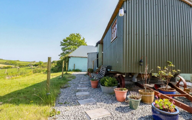 Puddle Duck Shepherds Hut