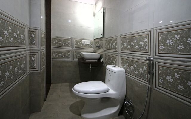 Hotel Palm residency