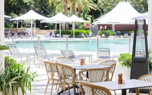 Rays Resort