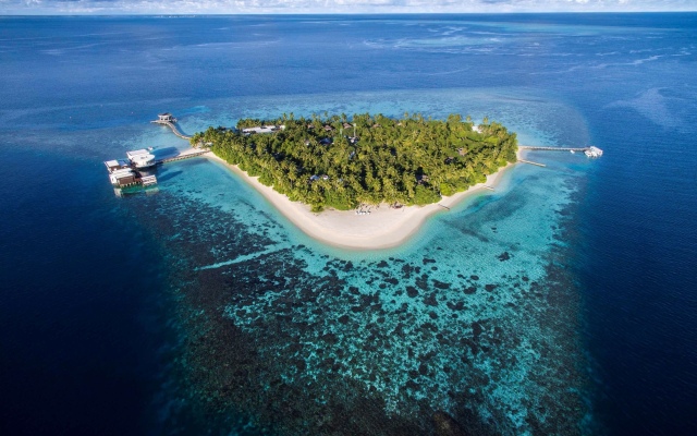 Raffles Maldives Meradhoo Resort