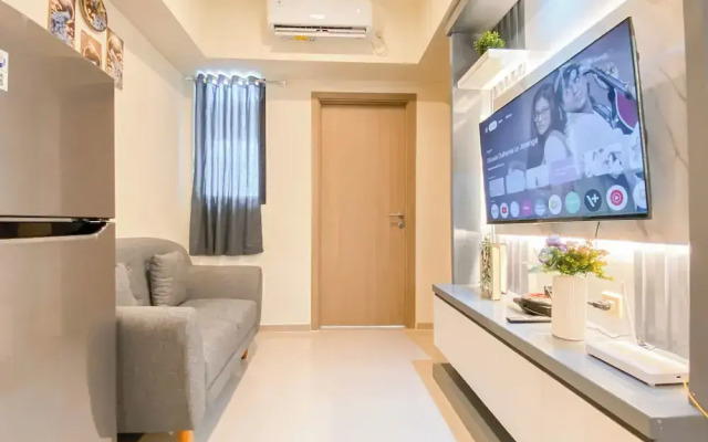 Simple And Bright 3Br At Meikarta Apartment