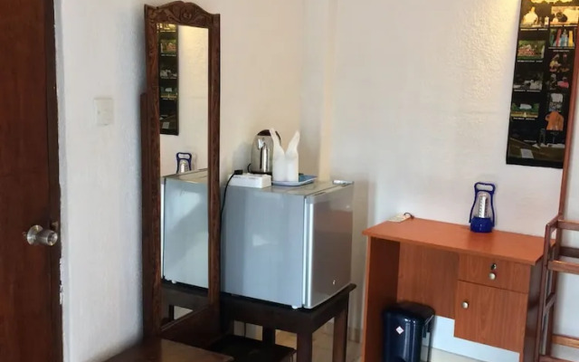Unawatuna Beach Bungalow