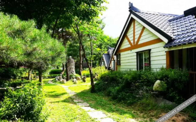 Pocheon Beverly Hill Pension