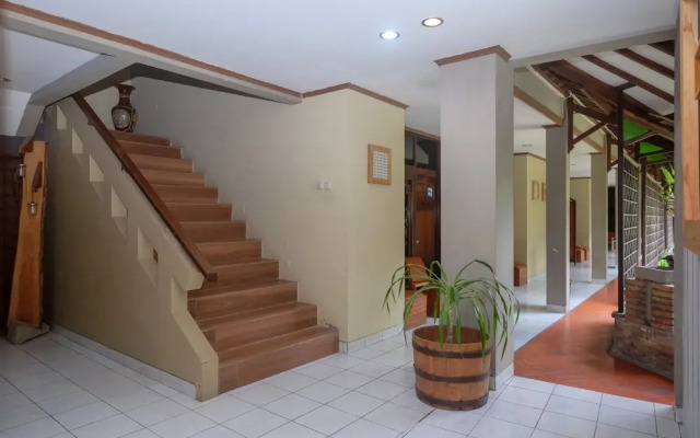 Urbanview Hotel Syariah Wisnugraha by RedDoorz