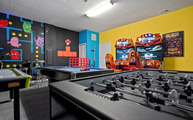 Tr_531r Champions 8 Bedroom Home