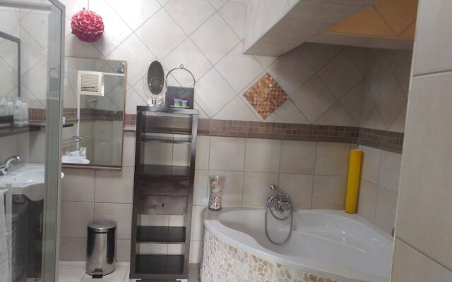 35onWashington Guesthouse