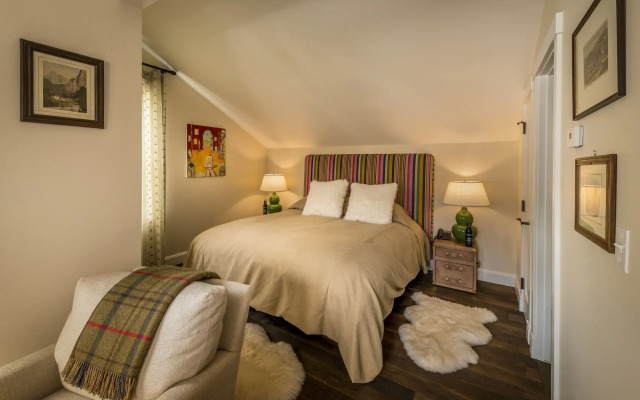 Dunton Town House