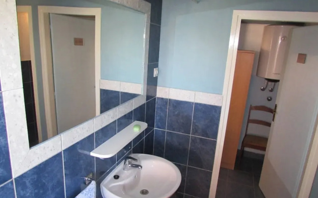 Charming Unique Apartment For 4