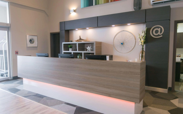 Best Western Plus Dartmouth Hotel & Suites