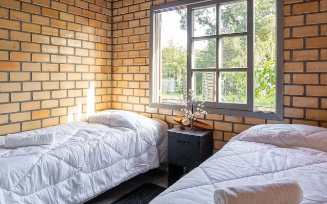 House 120m From Lagoa do Meio Ibiraquera Tai025