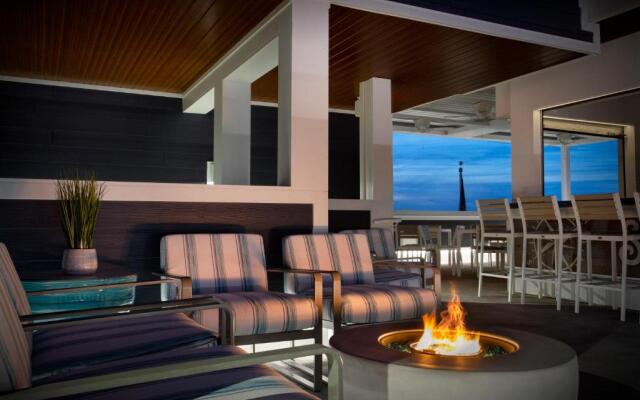 Fenwick Shores, Tapestry Collection by Hilton