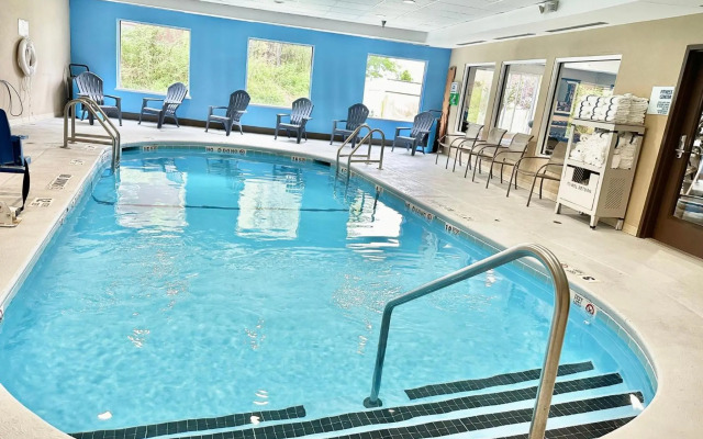 Holiday Inn Express & Suites Meriden by IHG