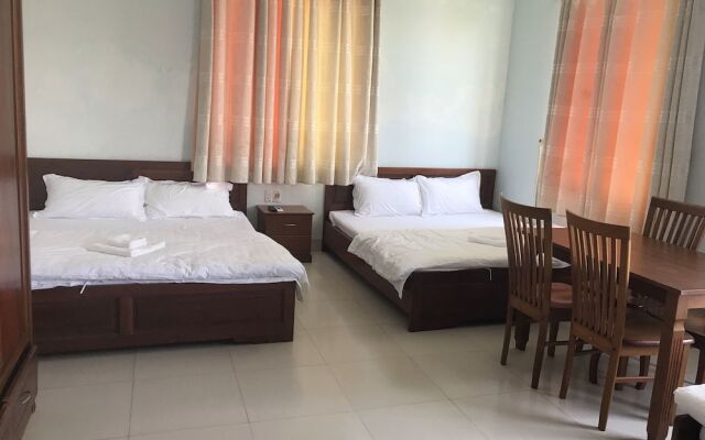 Red Sun Hotel