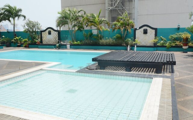 Homey 1BR Pangeran Jayakarta Apartment